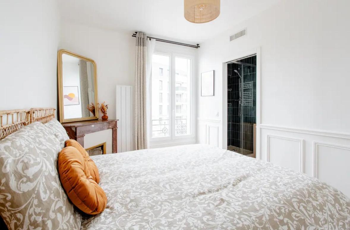 Charmant Appartement Cosy A Suresnes Exteriör bild