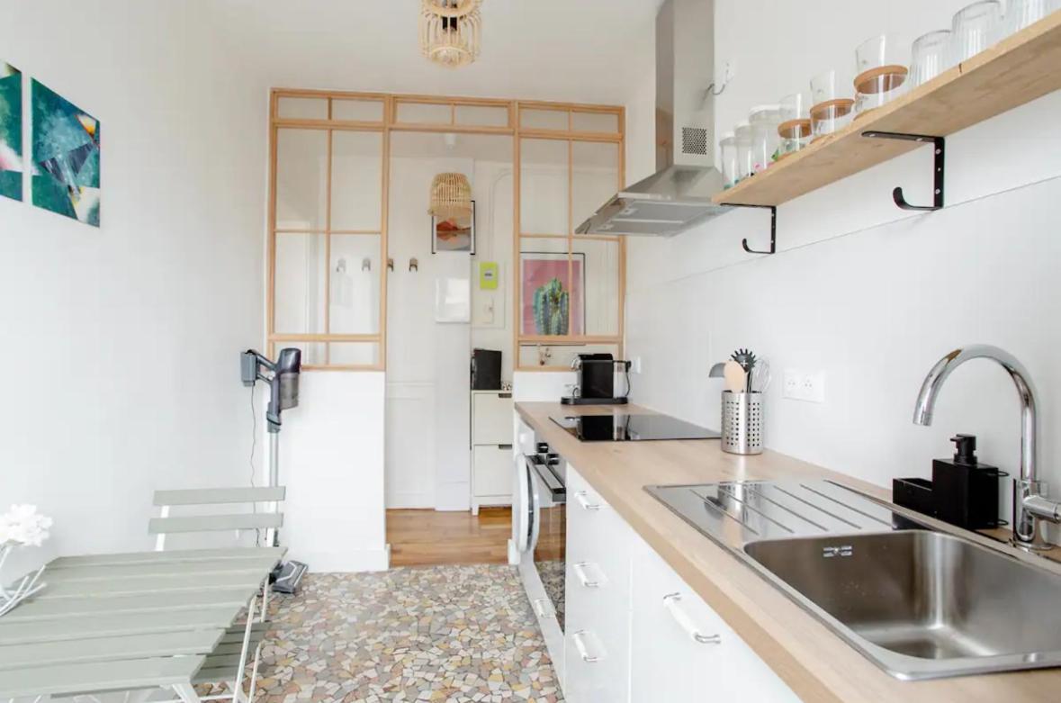 Charmant Appartement Cosy A Suresnes Exteriör bild
