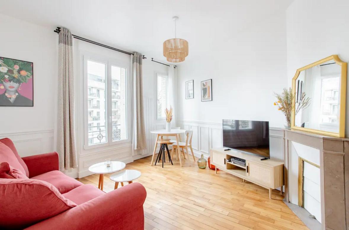 Charmant Appartement Cosy A Suresnes Exteriör bild